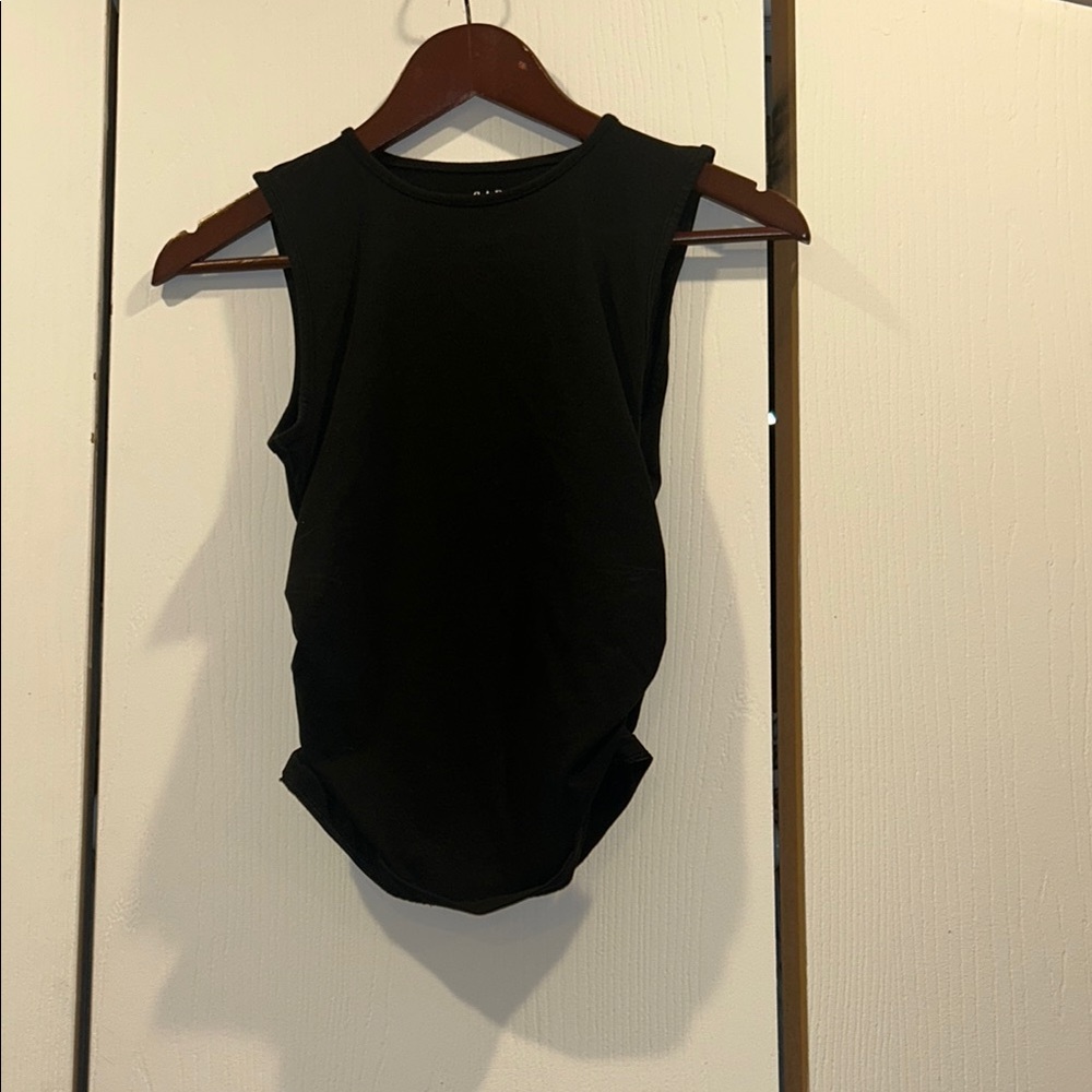 NWOT Black Sleeveless Top